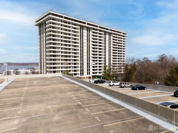 $1,143,100 | 1 Channel Drive, Unit 1707, Monmouth Beach, NJ 07750