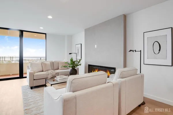 $1,143,100 | 1 Channel Drive, Unit 1707, Monmouth Beach, NJ 07750