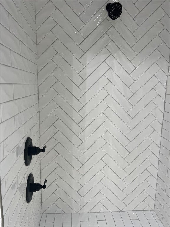2525 Rocky Brook Road Opelika, AL 36801 - Photo 15 of 26 Primary shower