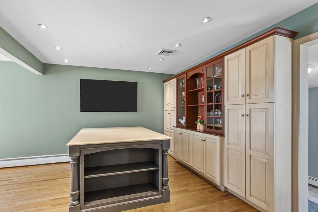 178 Highland Road Somerset, MA 02726 - Photo 9 of 42 Gallery Image 9