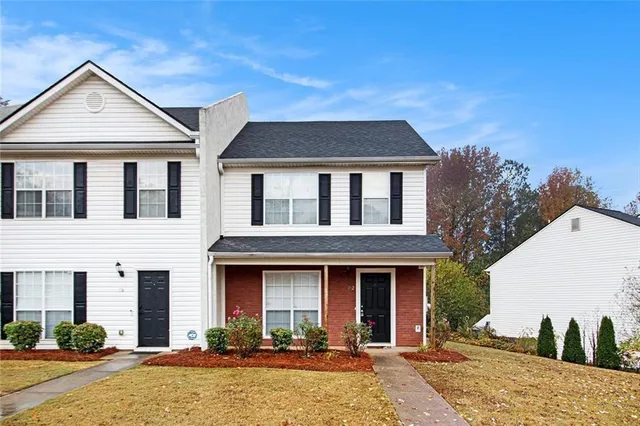 $230,000 | 2 Chastain Circle, Newnan, GA 30263