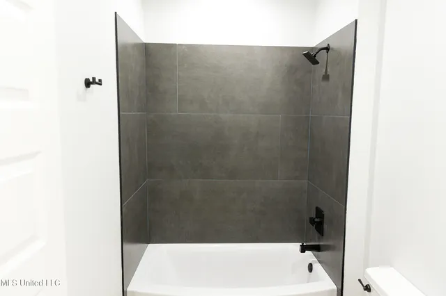 $265,000 | 2000 Plover Lane, Gautier, MS 39553