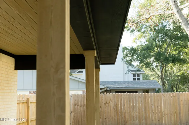 $265,000 | 2000 Plover Lane, Gautier, MS 39553