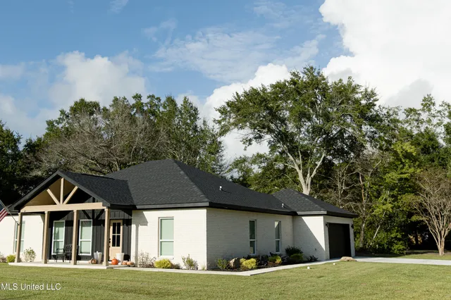 $265,000 | 2000 Plover Lane, Gautier, MS 39553