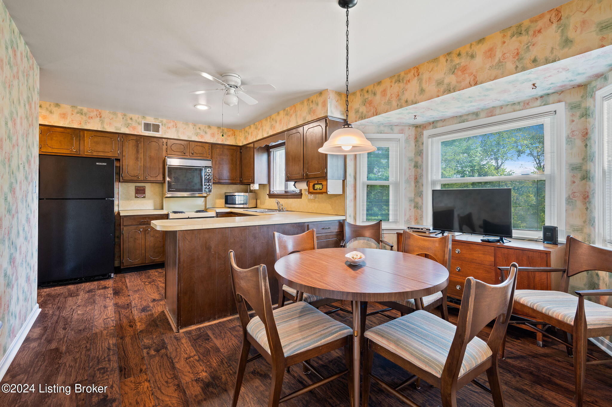 13104 Springhill Way Prospect, KY 40059 - Photo 12 of 45 12-web-or-mls-13104-springhill-way