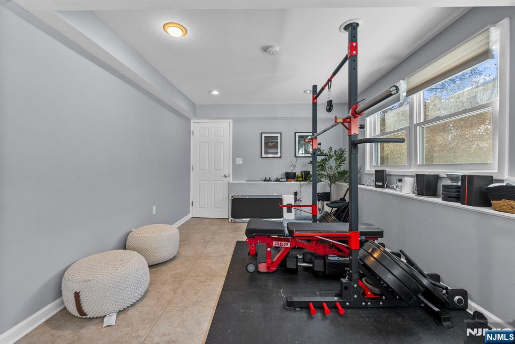 77 Riverside Drive Denville, NJ 07834 - Photo 13 of 20