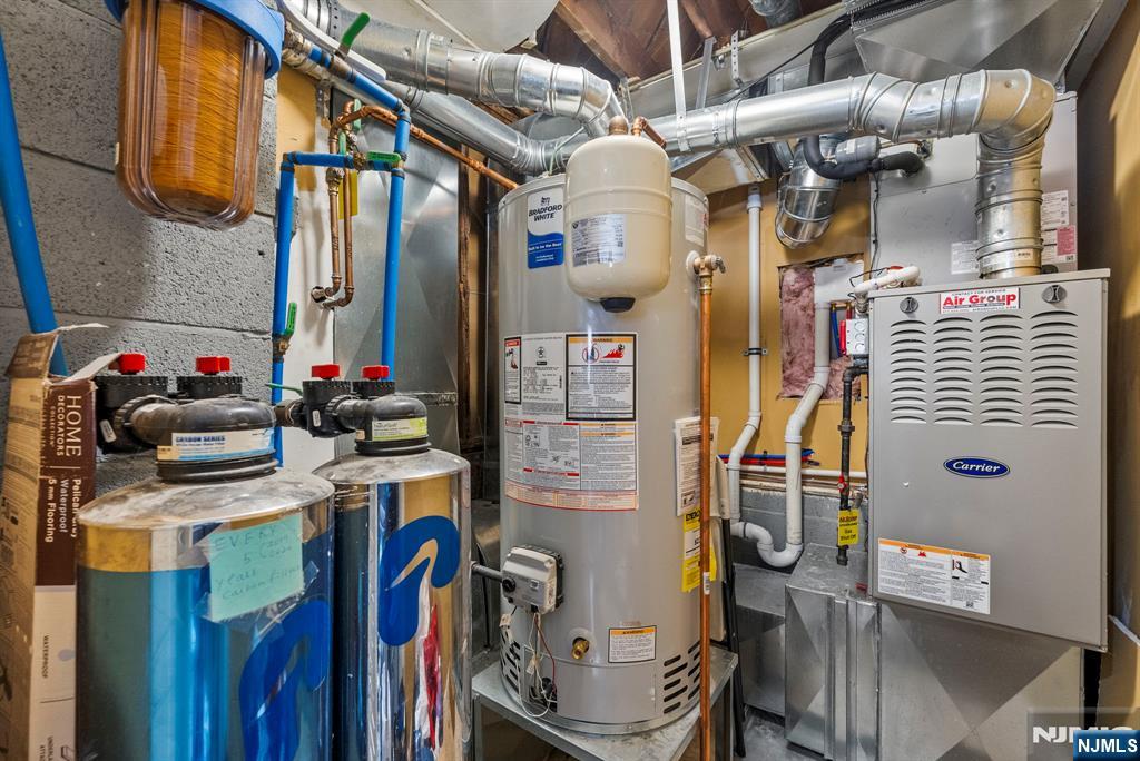 77 Riverside Drive Denville, NJ 07834 - Photo 16 of 20