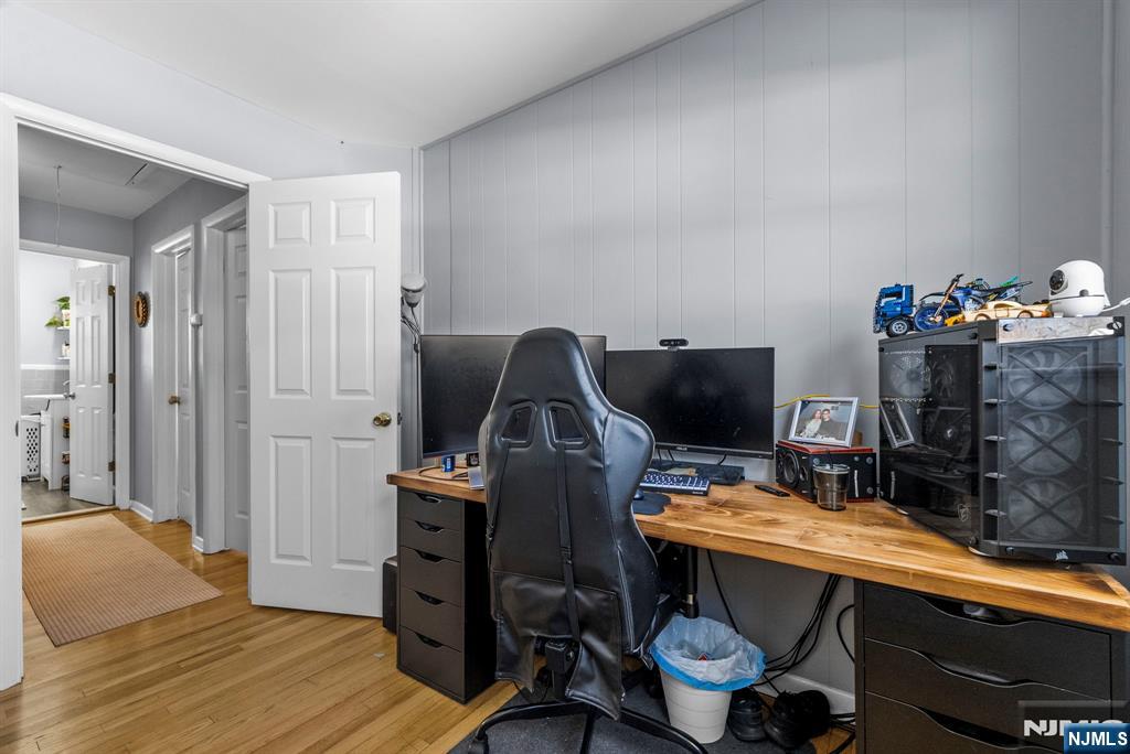 77 Riverside Drive Denville, NJ 07834 - Photo 8 of 20