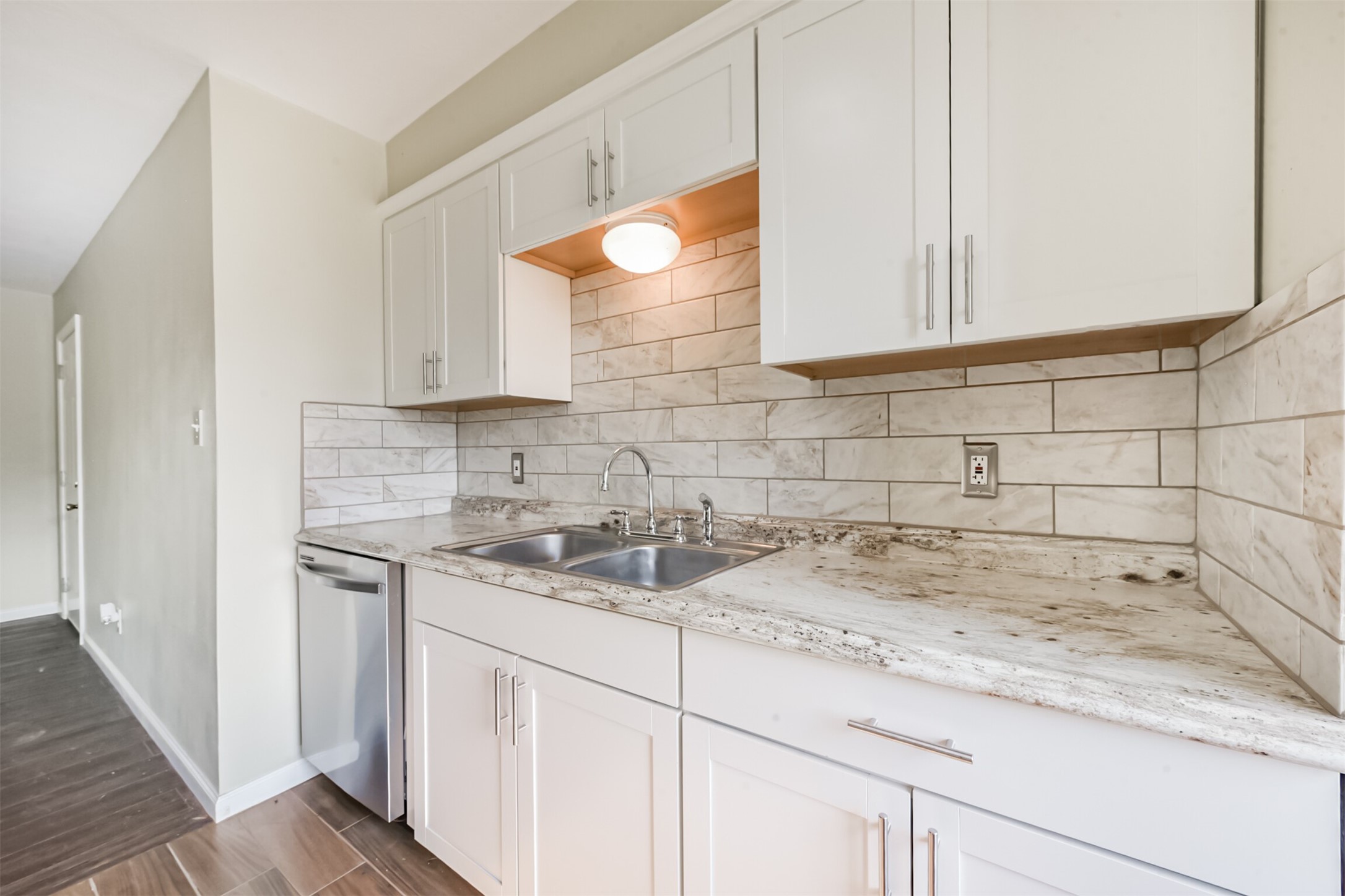 2390 Sarah Street Beaumont, TX 77705 - Photo 13 of 42