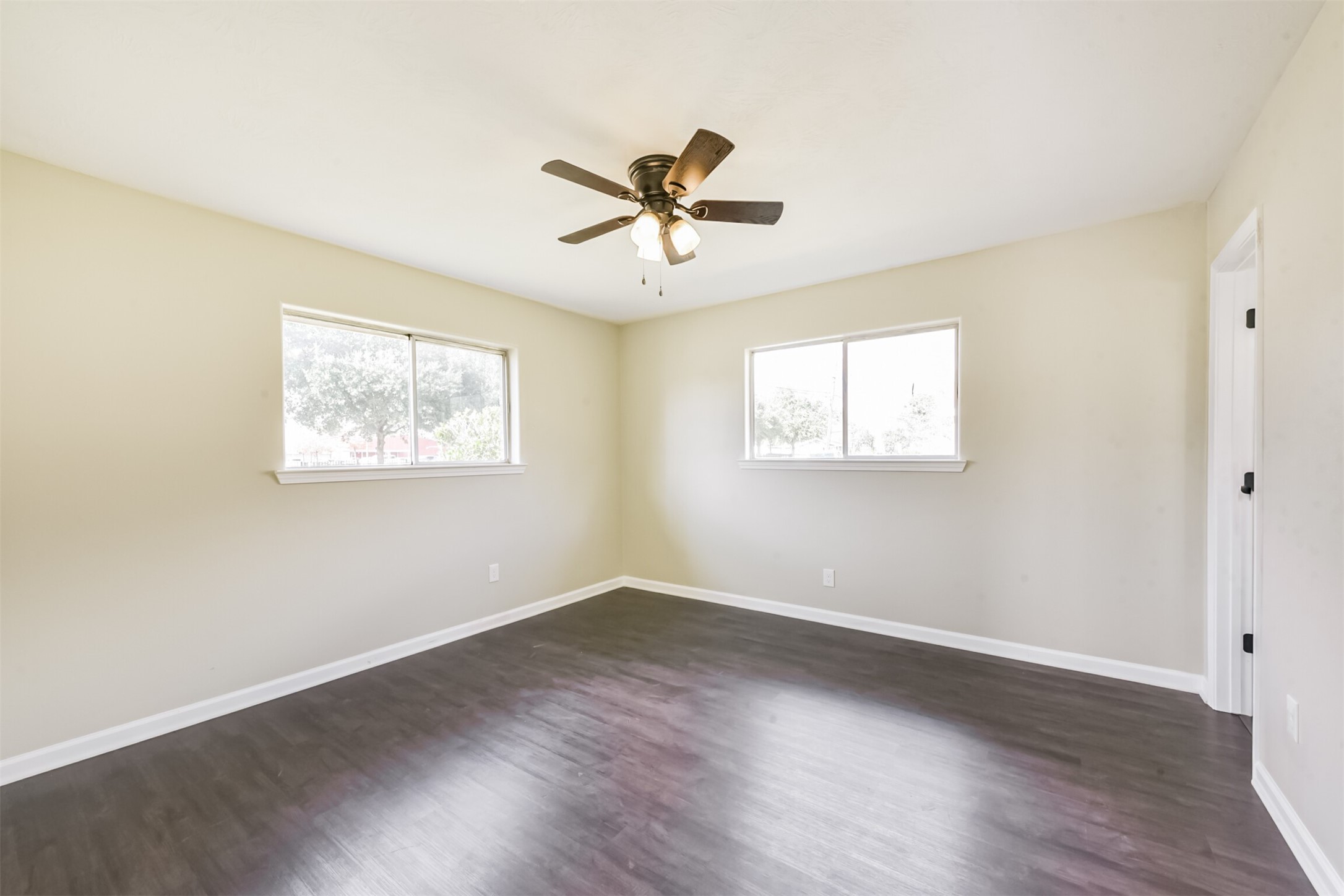 2390 Sarah Street Beaumont, TX 77705 - Photo 14 of 42