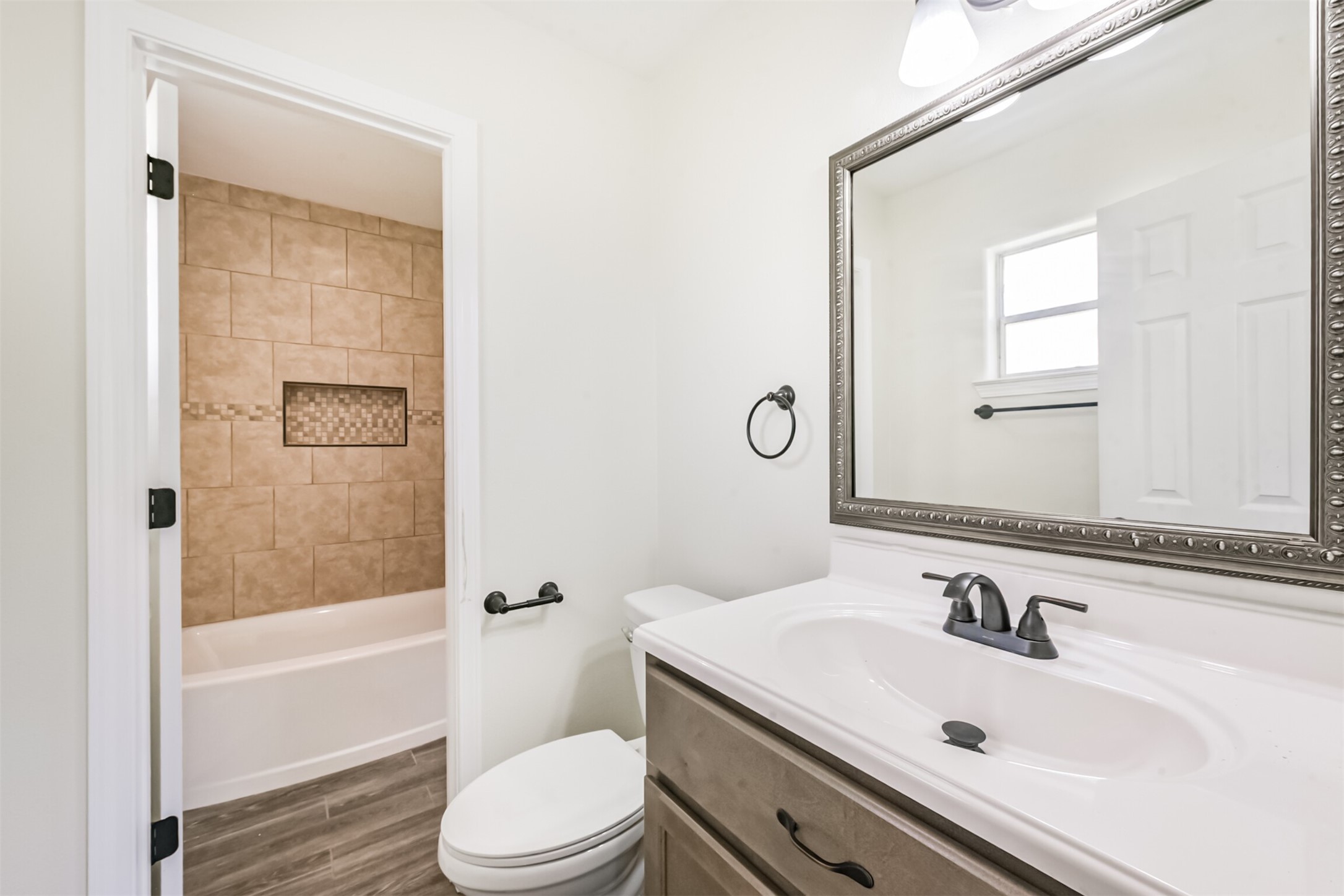 2390 Sarah Street Beaumont, TX 77705 - Photo 17 of 42