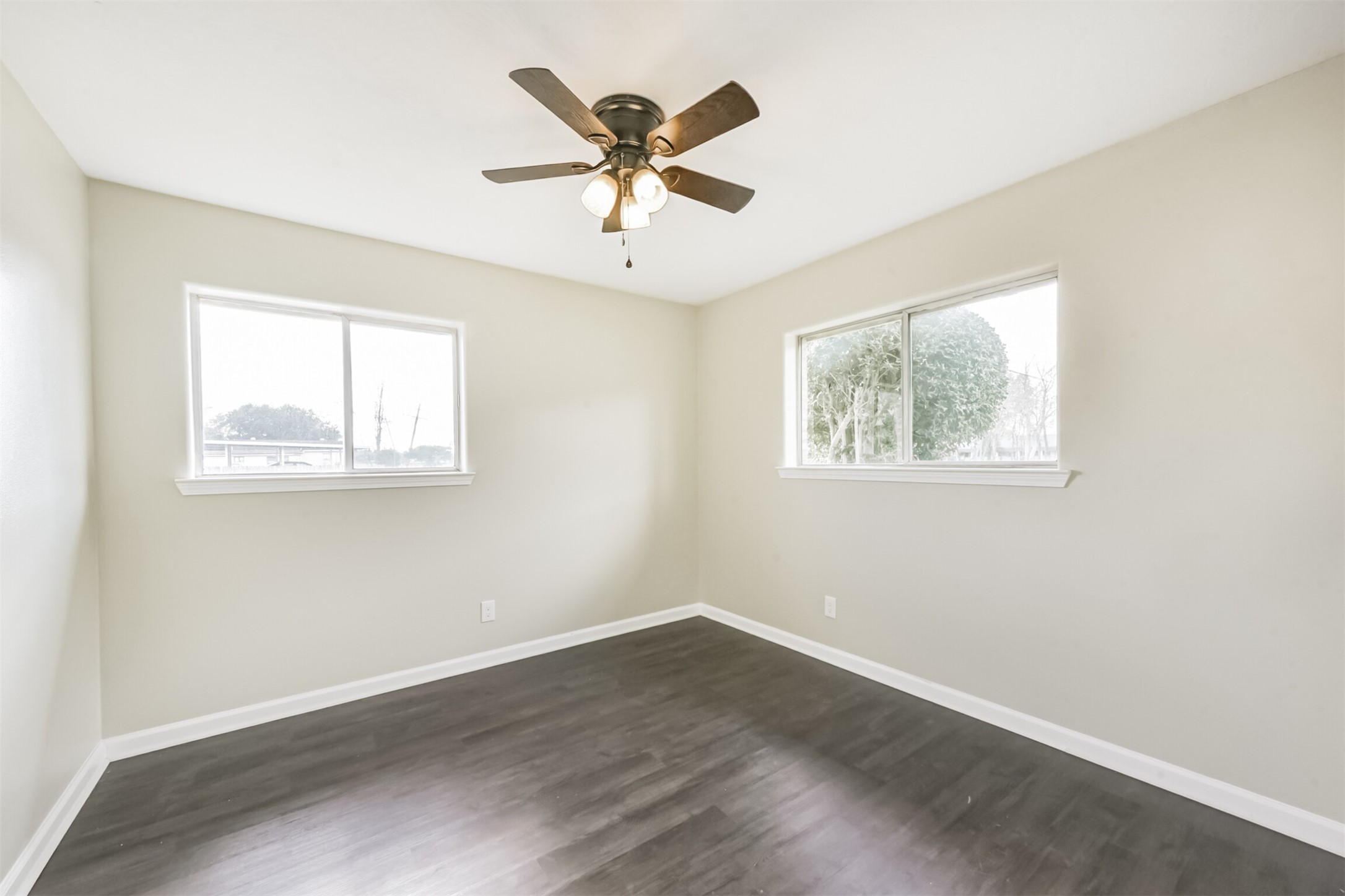 2390 Sarah Street Beaumont, TX 77705 - Photo 20 of 42