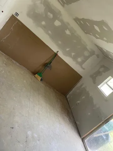 $139,995 | 2390 Sarah Street, Beaumont, TX 77705