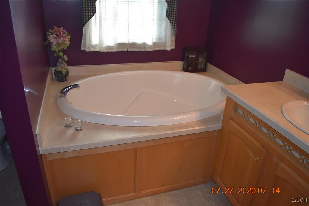 1168 Clearfield Road Nazareth, PA 18064 - Photo 16 of 19 a bathroom with a bathtub