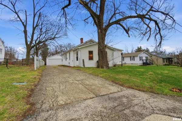 $137,499 | 5312 North Montclair Avenue, Peoria, IL 61614