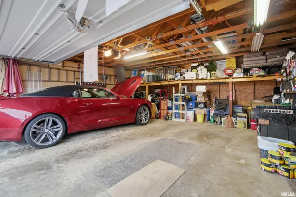 $137,499 | 5312 North Montclair Avenue, Peoria, IL 61614