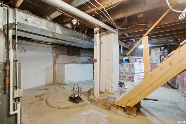 $137,499 | 5312 North Montclair Avenue, Peoria, IL 61614