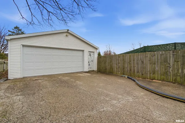 $137,499 | 5312 North Montclair Avenue, Peoria, IL 61614