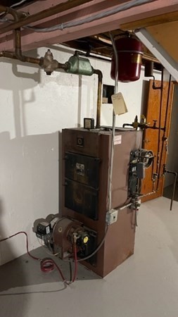 4188 Main Street Palmer, MA 01069 - Photo 18 of 22 a room with gym equipment