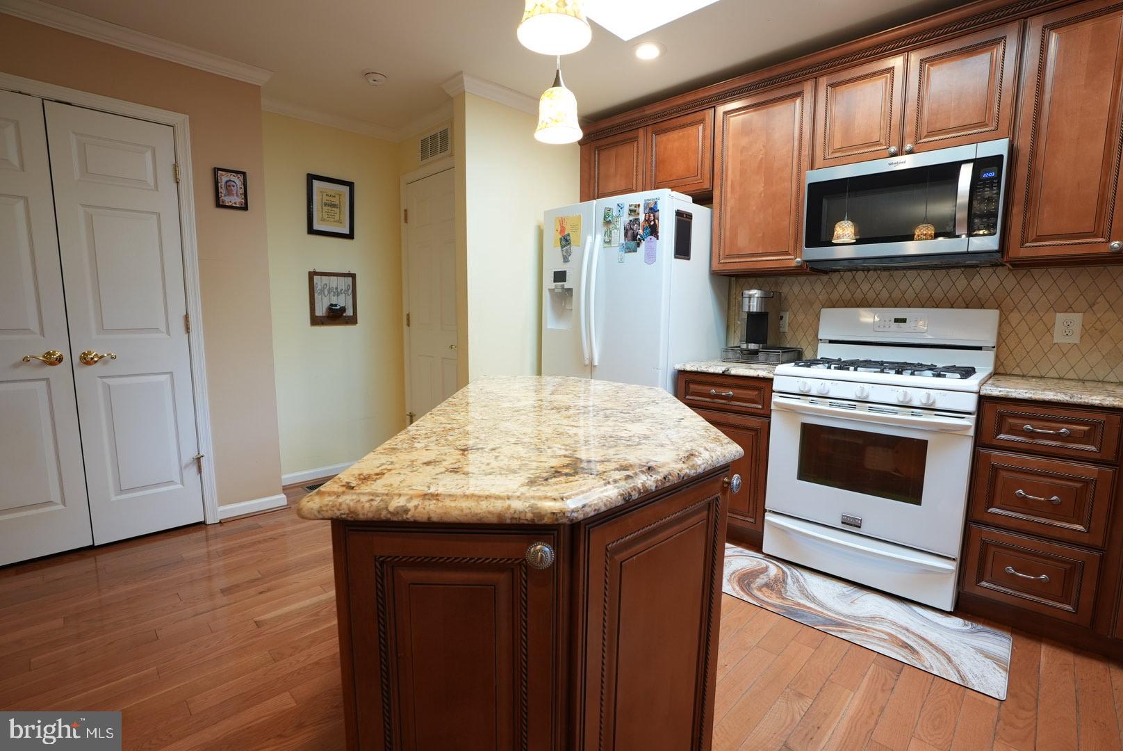 114 Salina Road Sewell, NJ 08080 - Photo 20 of 86