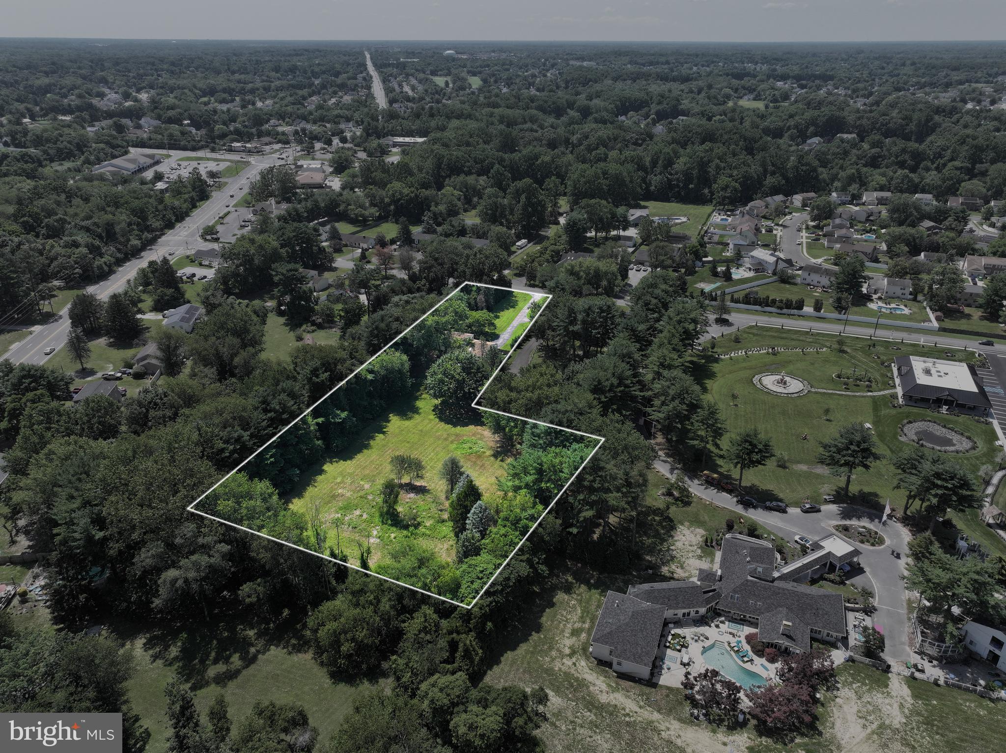 114 Salina Road Sewell, NJ 08080 - Photo 84 of 86 an aerial view of a house with a yard