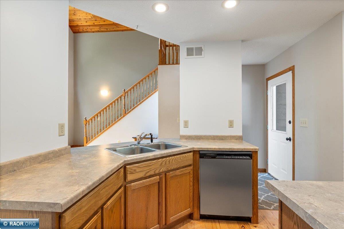 3822 Miller Trunk Road Eveleth, MN 55734 - Photo 6 of 25