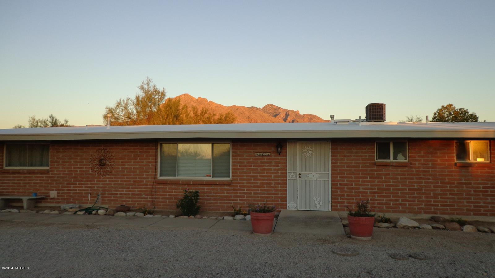 8202 North Wanda Road Tucson, AZ 85704 - Photo 4 of 24