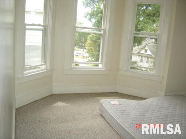 1624 9th Avenue Moline, IL 61265 - Photo 6 of 8