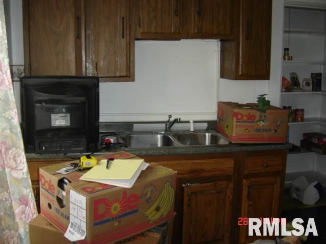 1624 9th Avenue Moline, IL 61265 - Photo 7 of 8