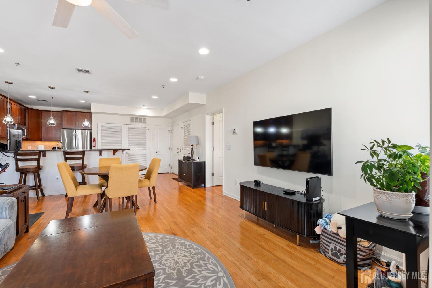 203 Hackensack Plank Road, Unit 3D Weehawken, NJ 07086 - Photo 14 of 23 Gallery Image 14