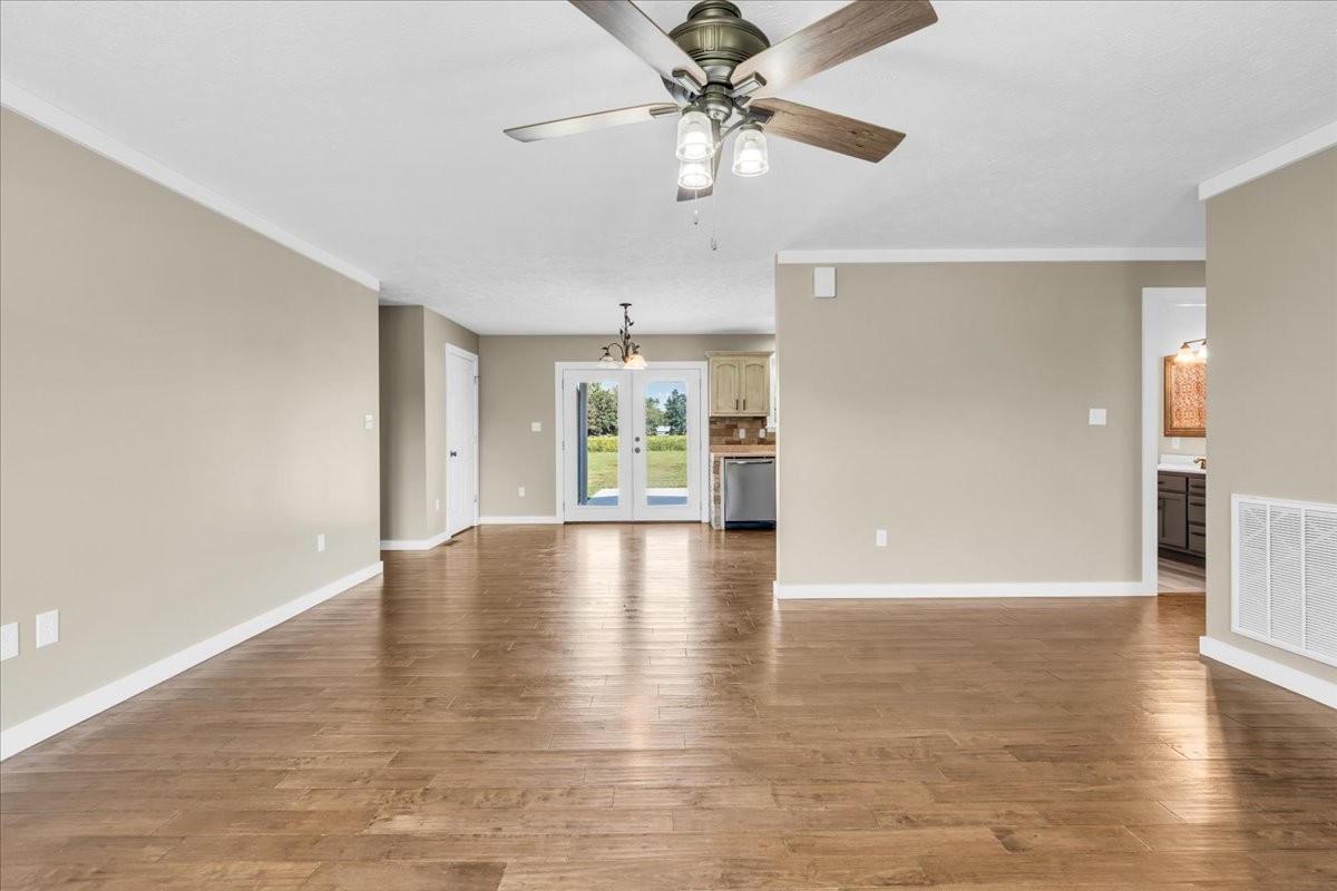 2657 Maple Springs Road Manchester, TN 37355 - Photo 6 of 54 Gallery Image 6