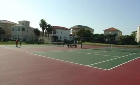 a view of a tennis court