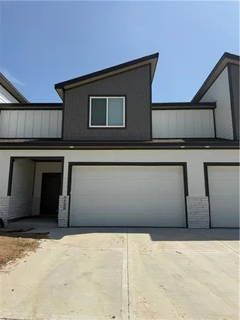 $323,900 | 3325 Northeast 87th Street, Unit 17B, Kansas City, MO 64156