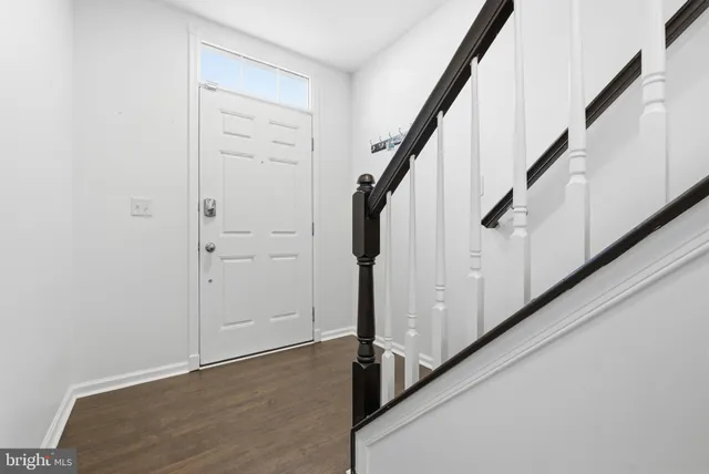 a view of an entryway