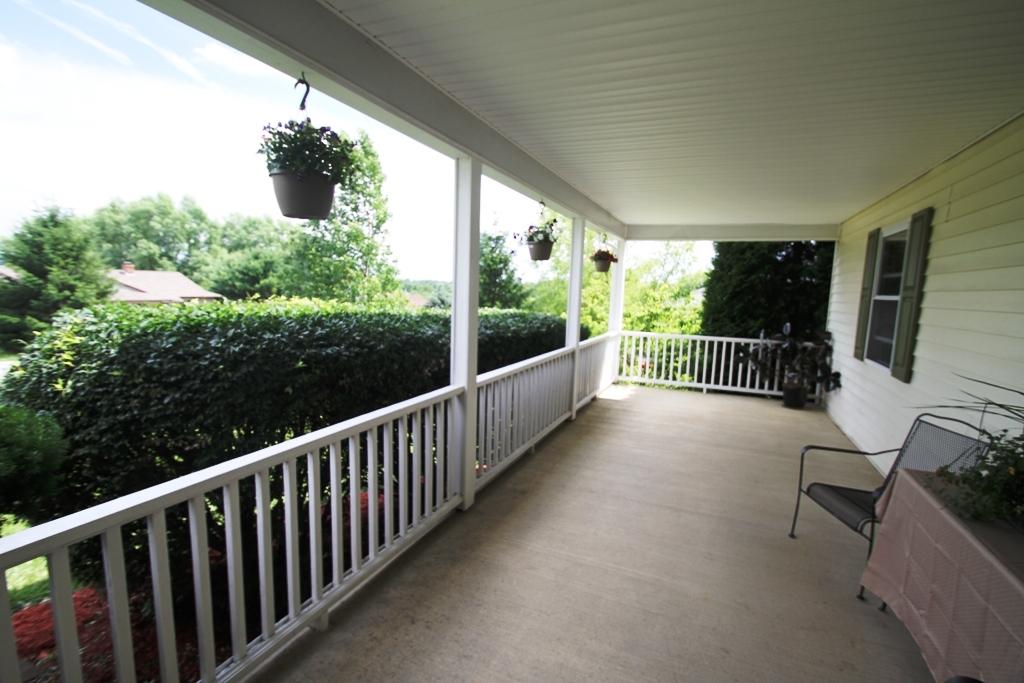 213 Crowfield Cir Road Lewisburg, WV 24901 - Photo 11 of 40 Gallery Image 11