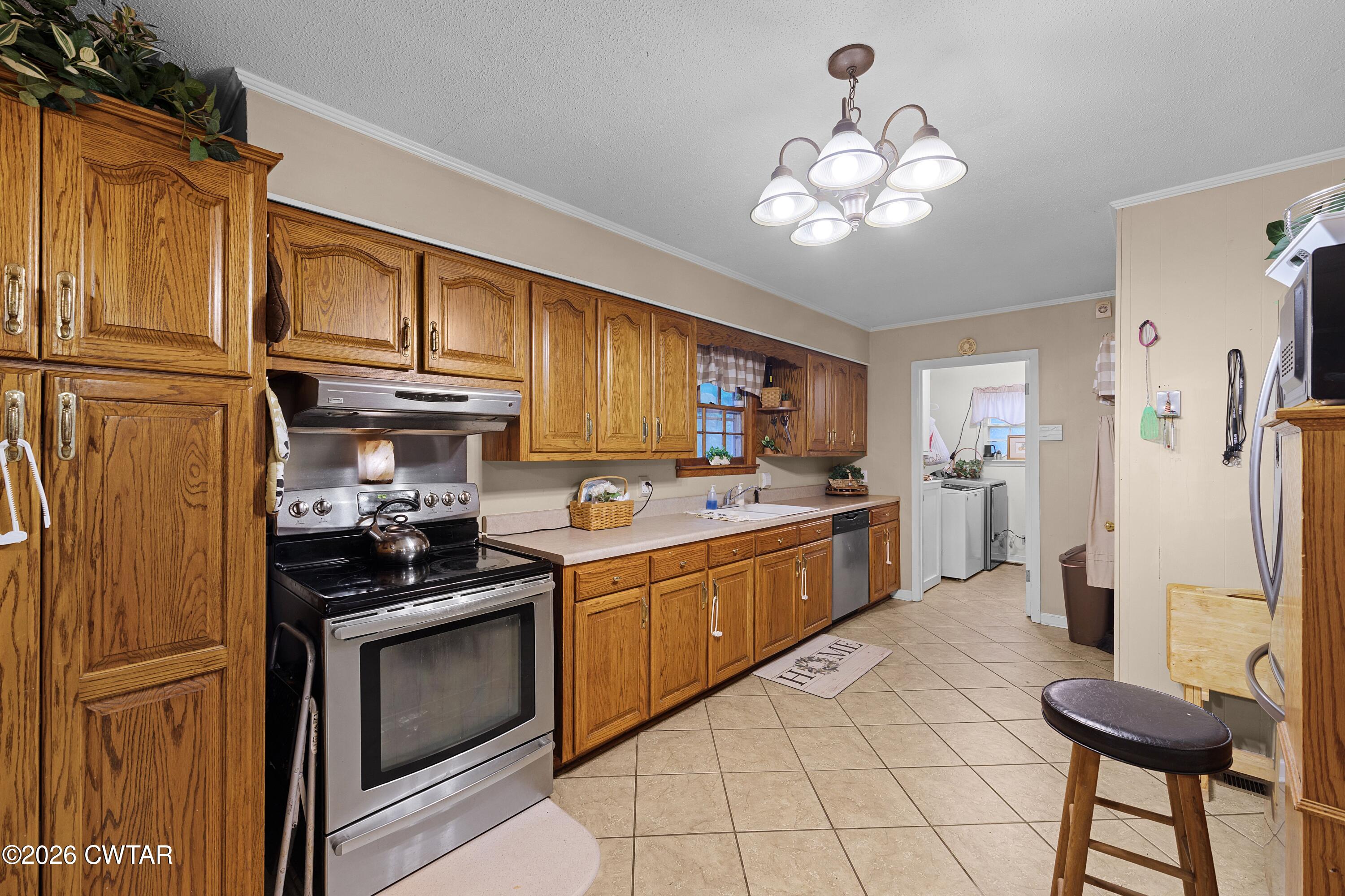1820 Clift Road Bolivar, TN 38008 - Photo 7 of 22 Ermon kitchen2