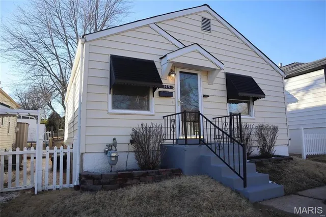 $1,795 | 1349 Kraft Street, St. Louis, MO 63139
