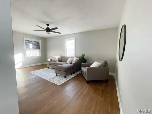 $1,795 | 1349 Kraft Street, St. Louis, MO 63139