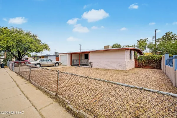 $299,900 | 4225 East 31st Street, Tucson, AZ 85711