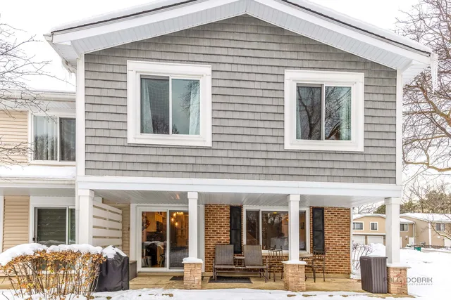 $290,000 | 452 Kennedy Place, Vernon Hills, IL 60061