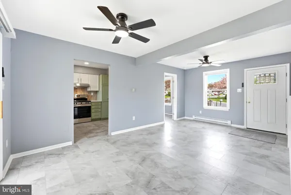 $2,500 | 79 Edinshire Road, Sicklerville, NJ 08081