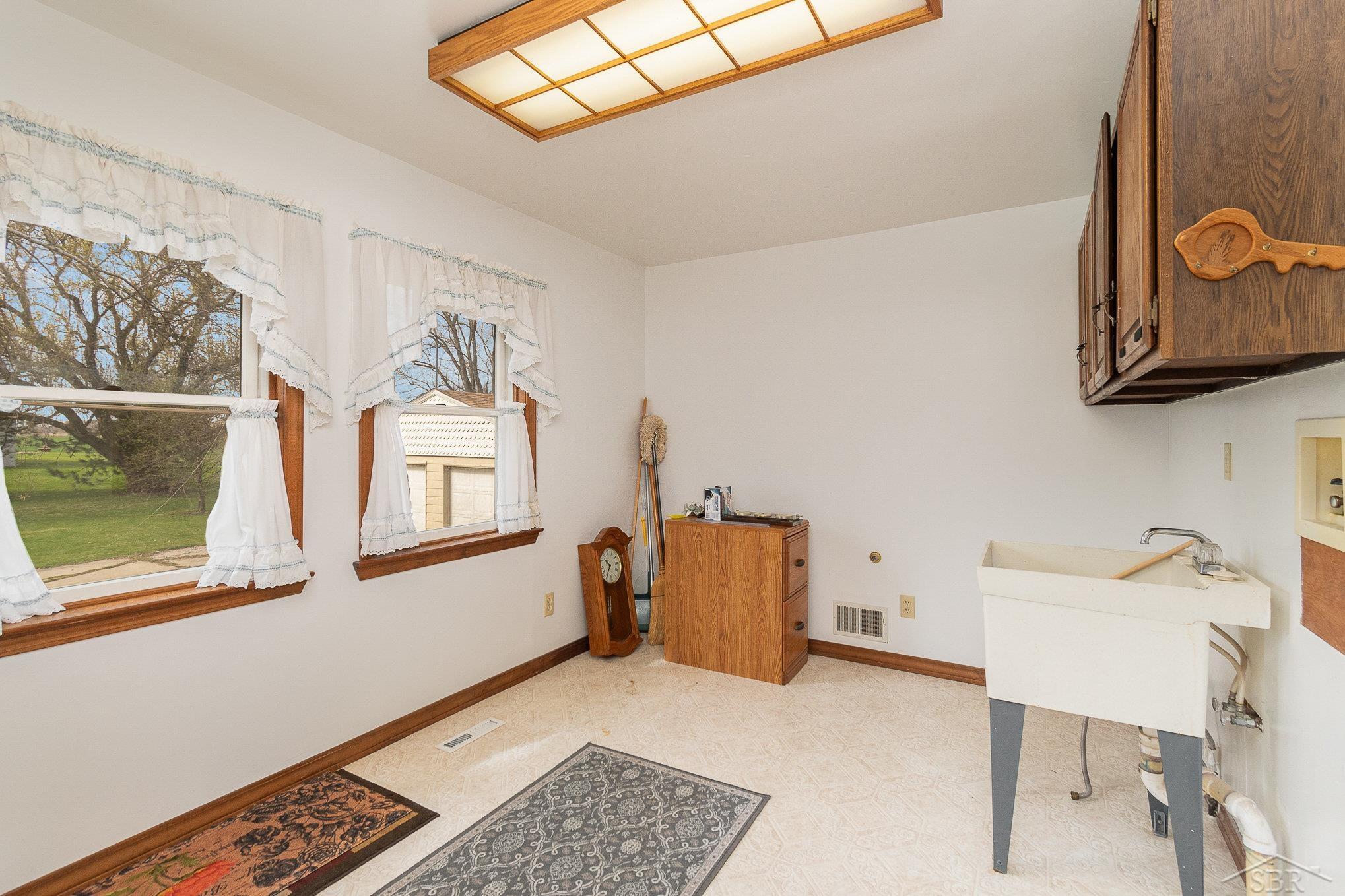 1826 South Garfield Road Auburn, MI 48611 - Photo 22 of 30 Gallery Image 22