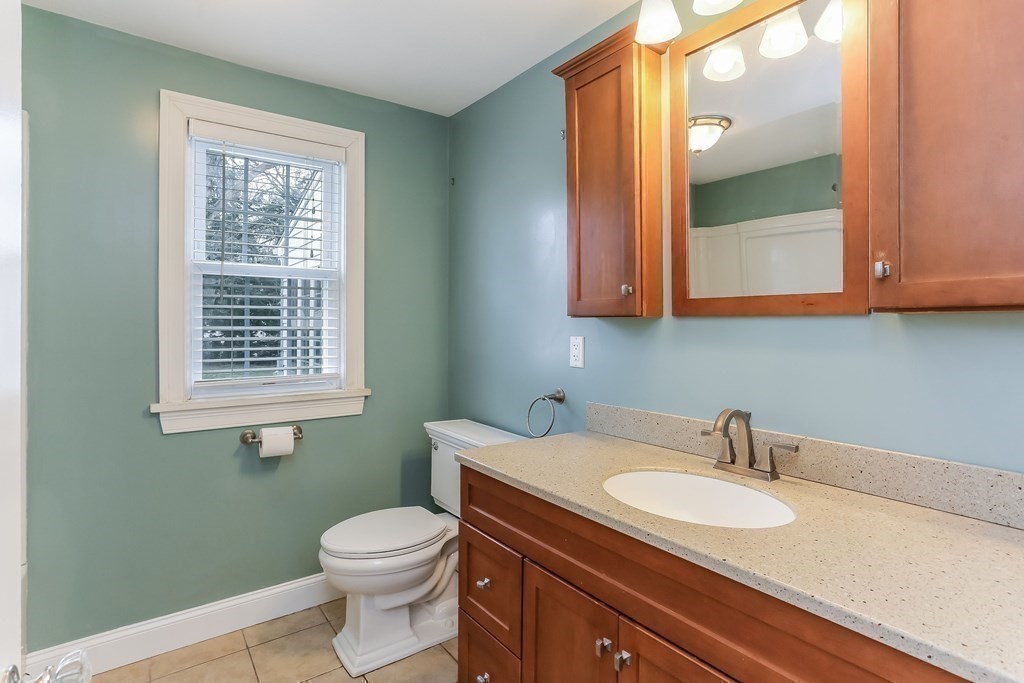 132 Laurel Road West Springfield, MA 01089 - Photo 24 of 38 Gallery Image 24