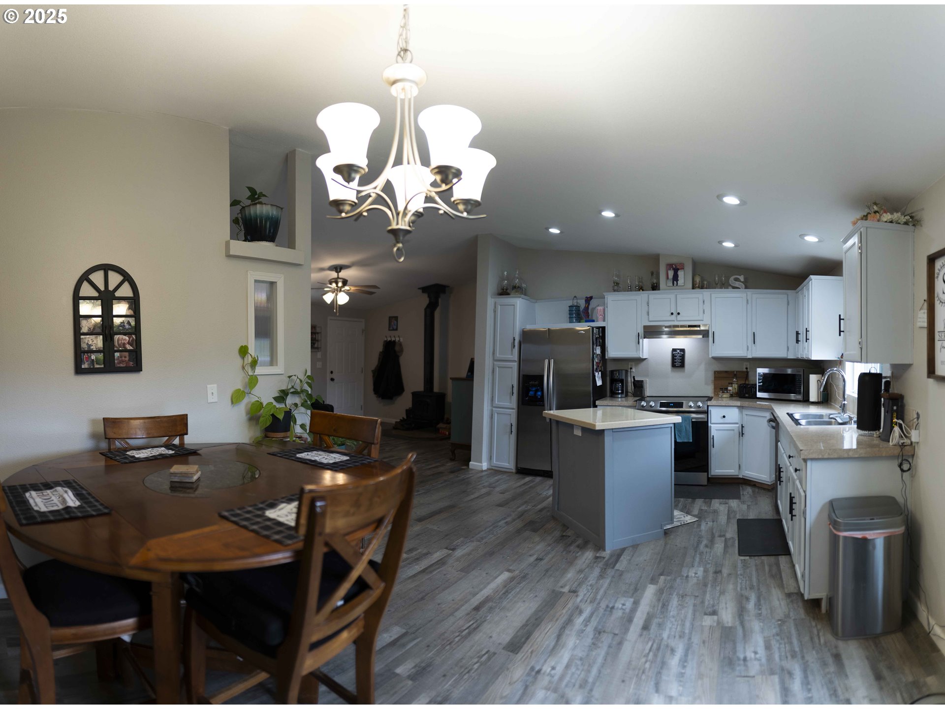 6228 Upper Cow Creek Road Azalea, OR 97410 - Photo 17 of 48