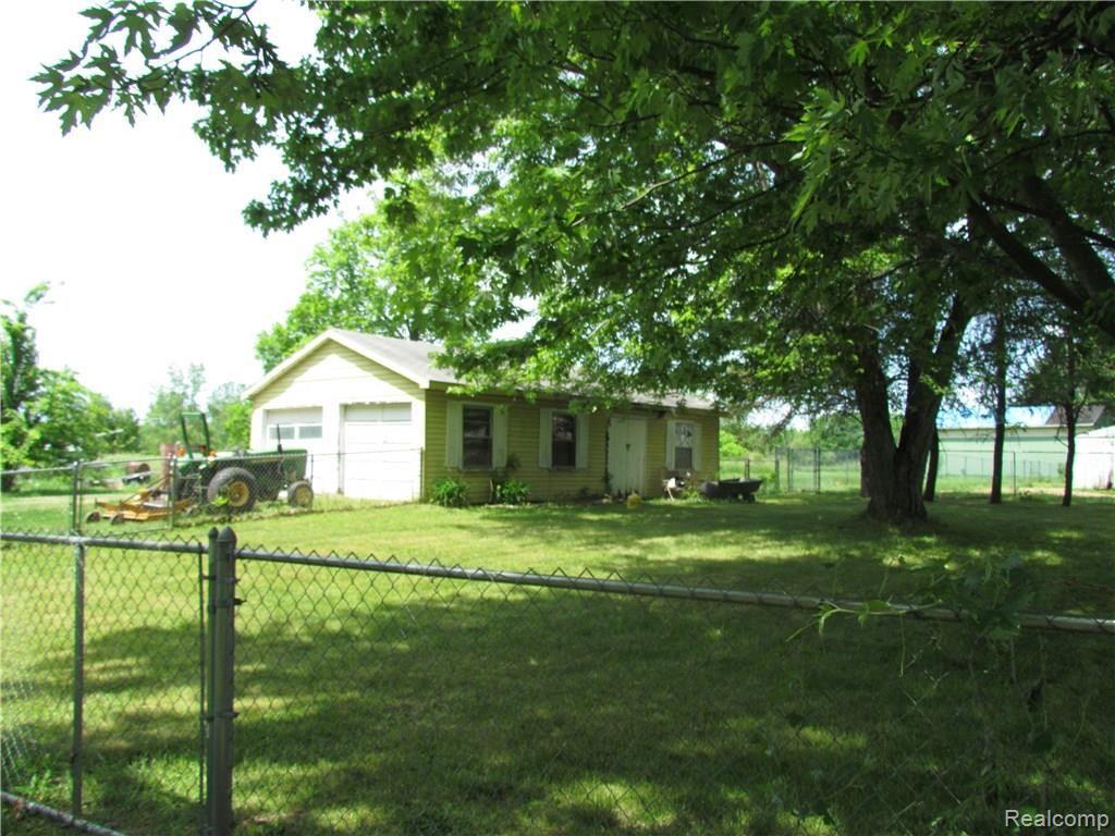 8283 North State Road Otisville, MI 48463 - Photo 10 of 36 IMG_2447.JPG