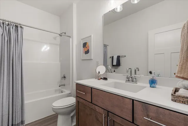 $531,900 | 2707 Mapleton Avenue, East Troy, WI 53120