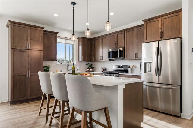 $531,900 | 2707 Mapleton Avenue, East Troy, WI 53120