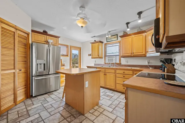 $1,490,000 | 152 Whistling Swan Drive, Duck, NC 27949