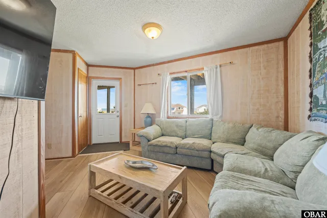 $1,490,000 | 152 Whistling Swan Drive, Duck, NC 27949