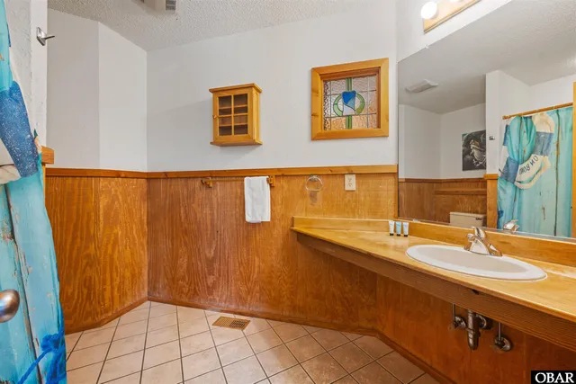 $1,490,000 | 152 Whistling Swan Drive, Duck, NC 27949